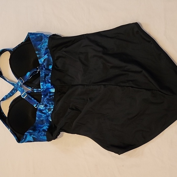 Blue and Black One-Piece Swimsuit XXL Cross Back Ruched Sides NWOT - Picture 4 of 7